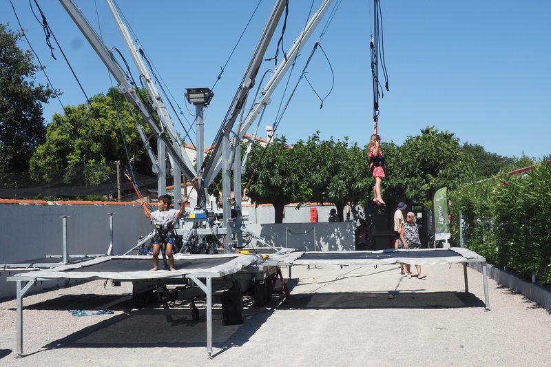 Trampoline élastique, animation du camping l'Étoile d'Or