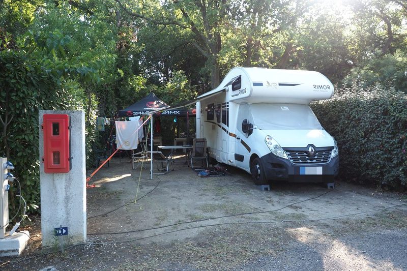 Camper op zijn plaats, camping l'Étoile d'Or