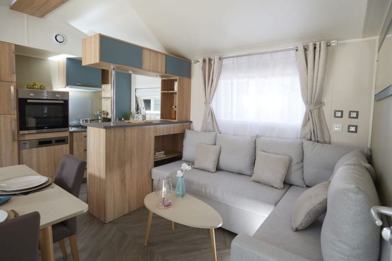 Woonruimte van de Trigano Intuition Luxe 35 die te koop is