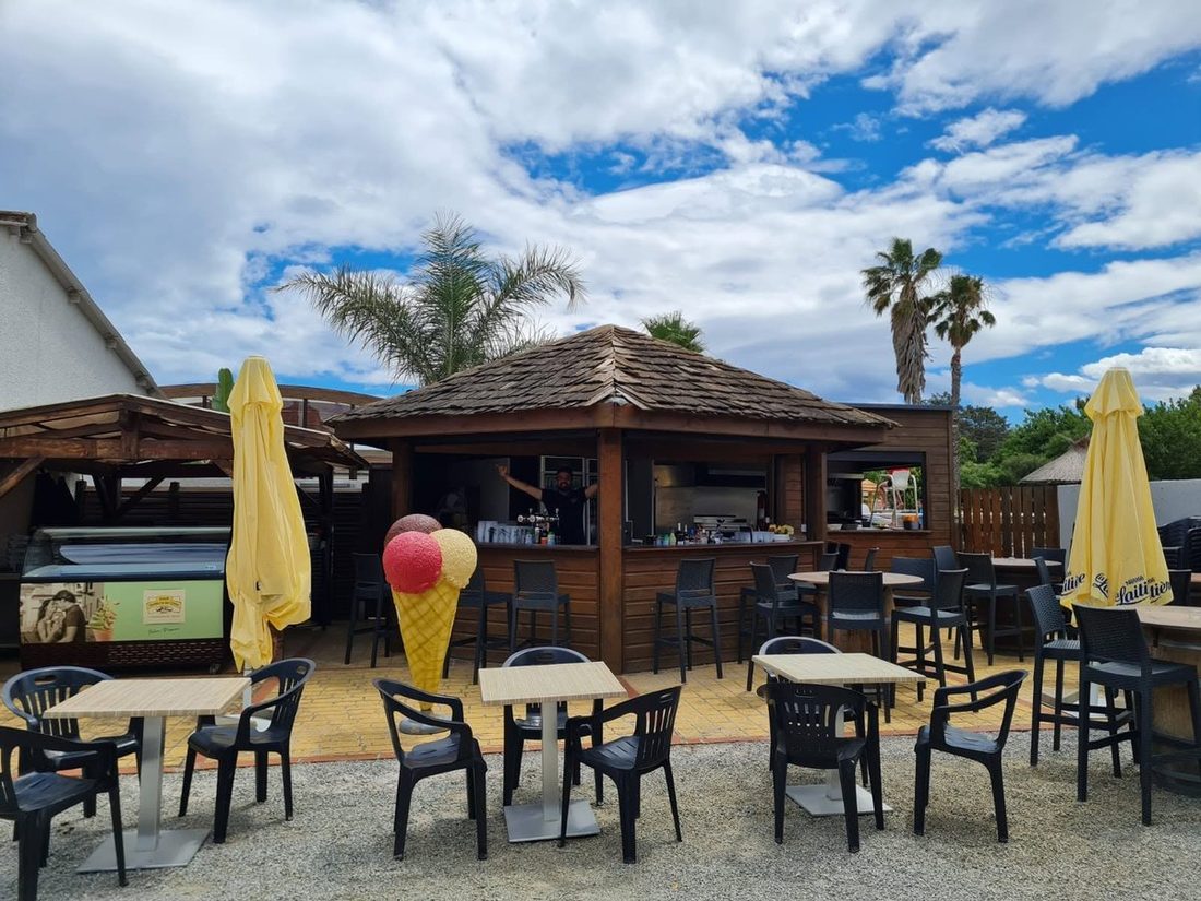 La Paillote, snack bar and ice creams at camping l'Étoile d'Or