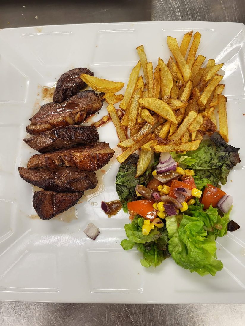 Duck breast and chips, La Grande Voile