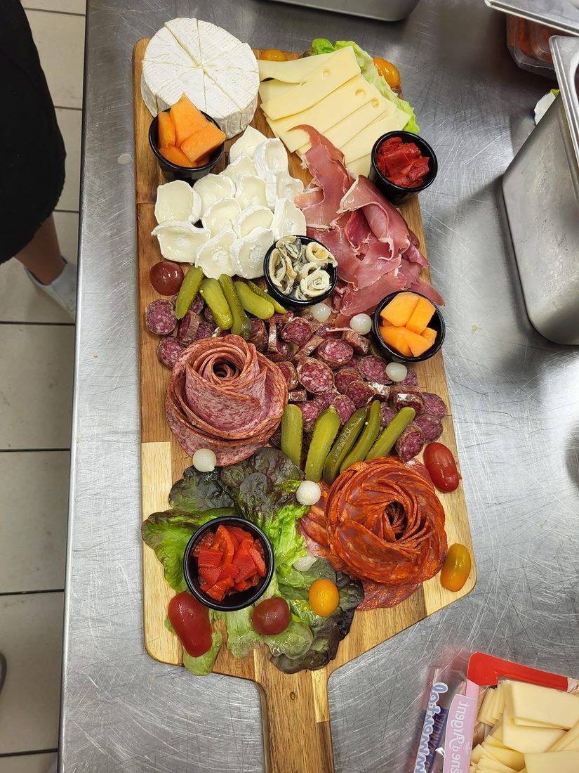 Charcuterie and cheese board, La Grande Voile