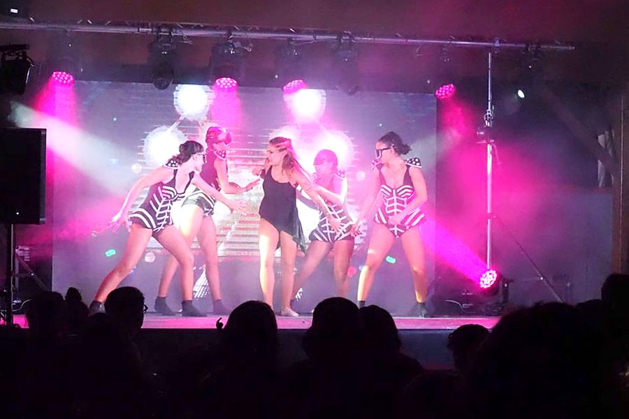 Spectacle à thème urbain, camping l'Étoile d'Or